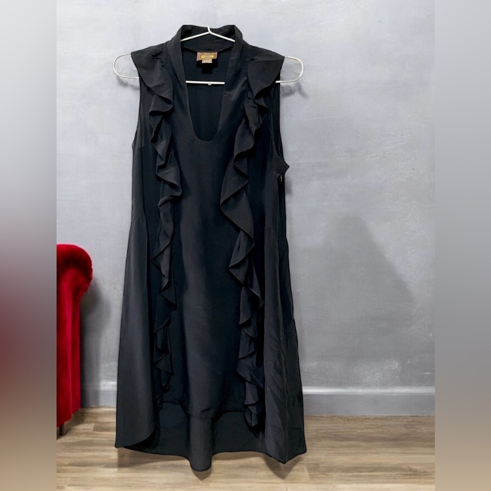 Forever 21 Black Ruffled Maxi Dress V-neck women size Large